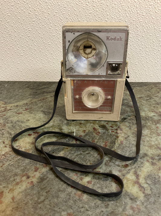 1961-67 Kodak Flashfun Camera w/strap
