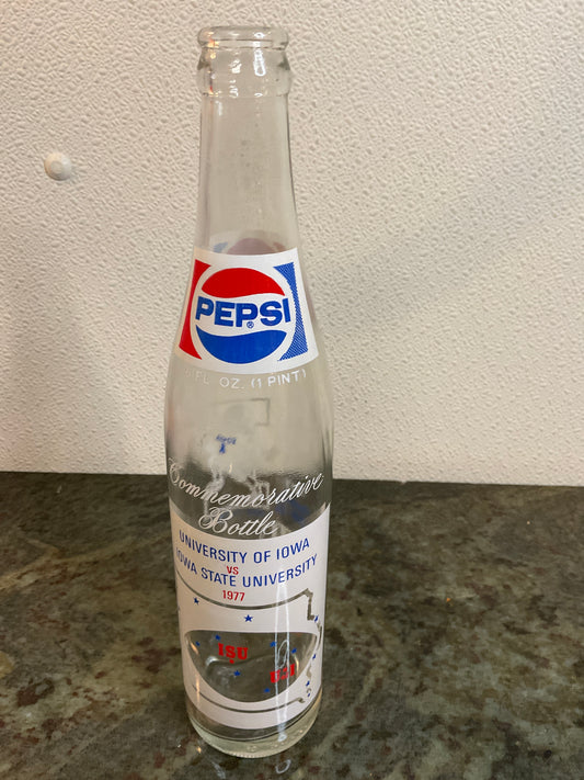 Vintage 1977 Commemorative Pepsi- Cola Bottle