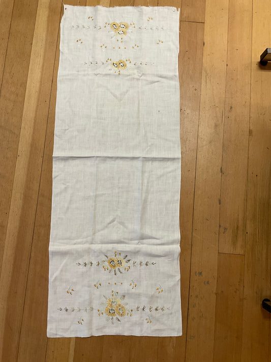 Vintage Floral Embroidery Table Runner