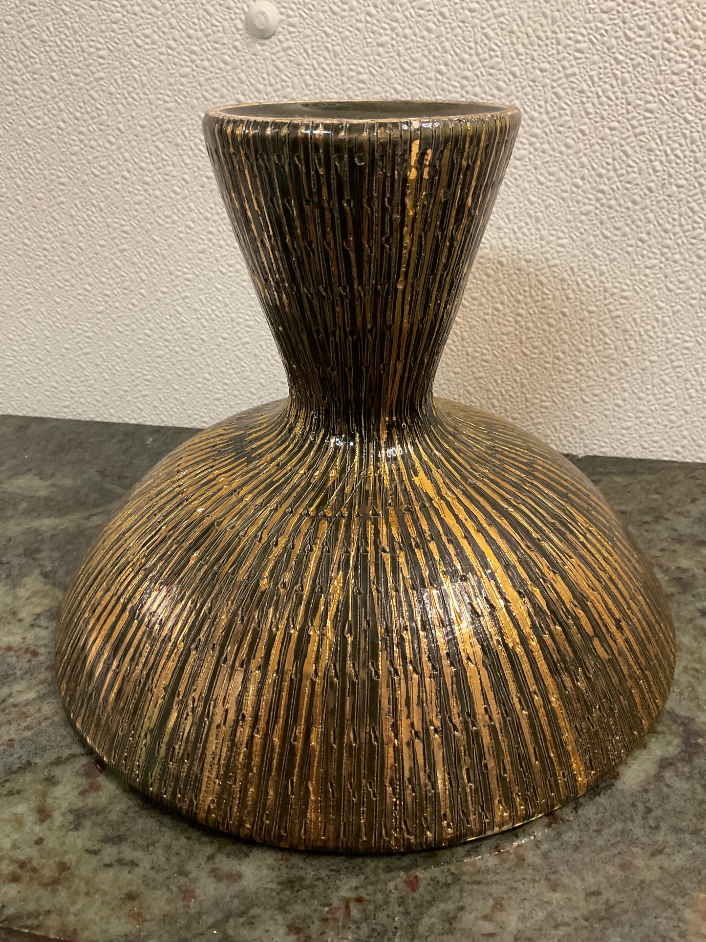 Bitossi of Aldo Londi Sgraffito  Seta Series Pedestal Compote Bowl