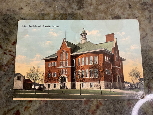 Lincoln School Austin MN Post Card 1914