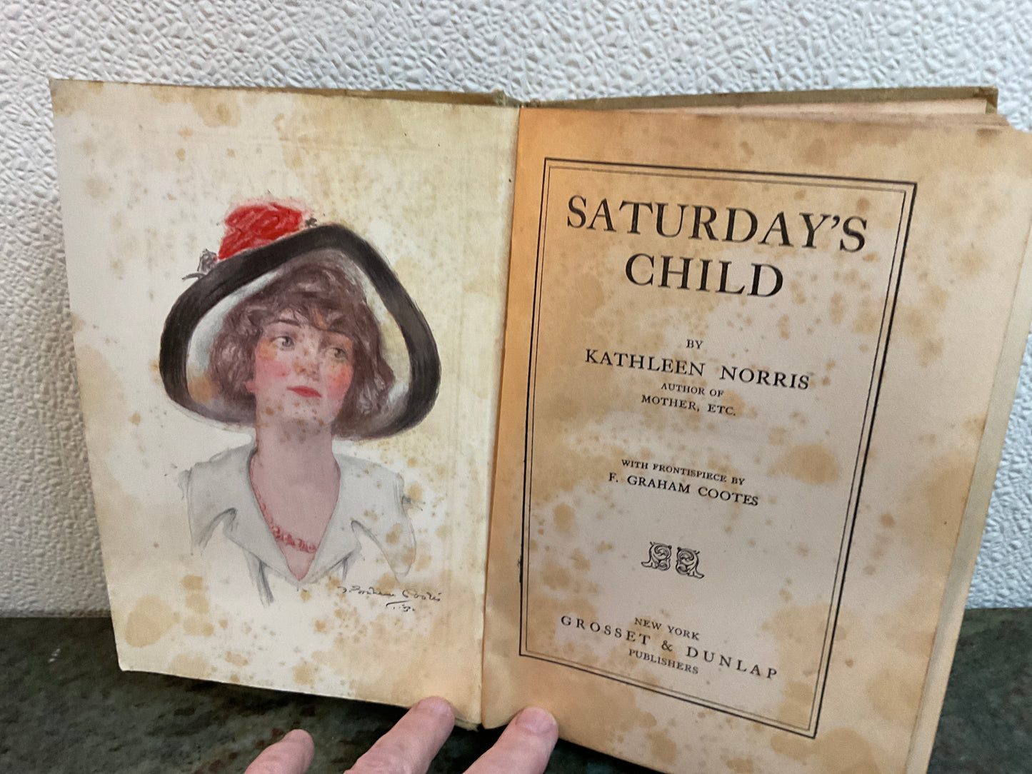 1914 Sat. Child Book