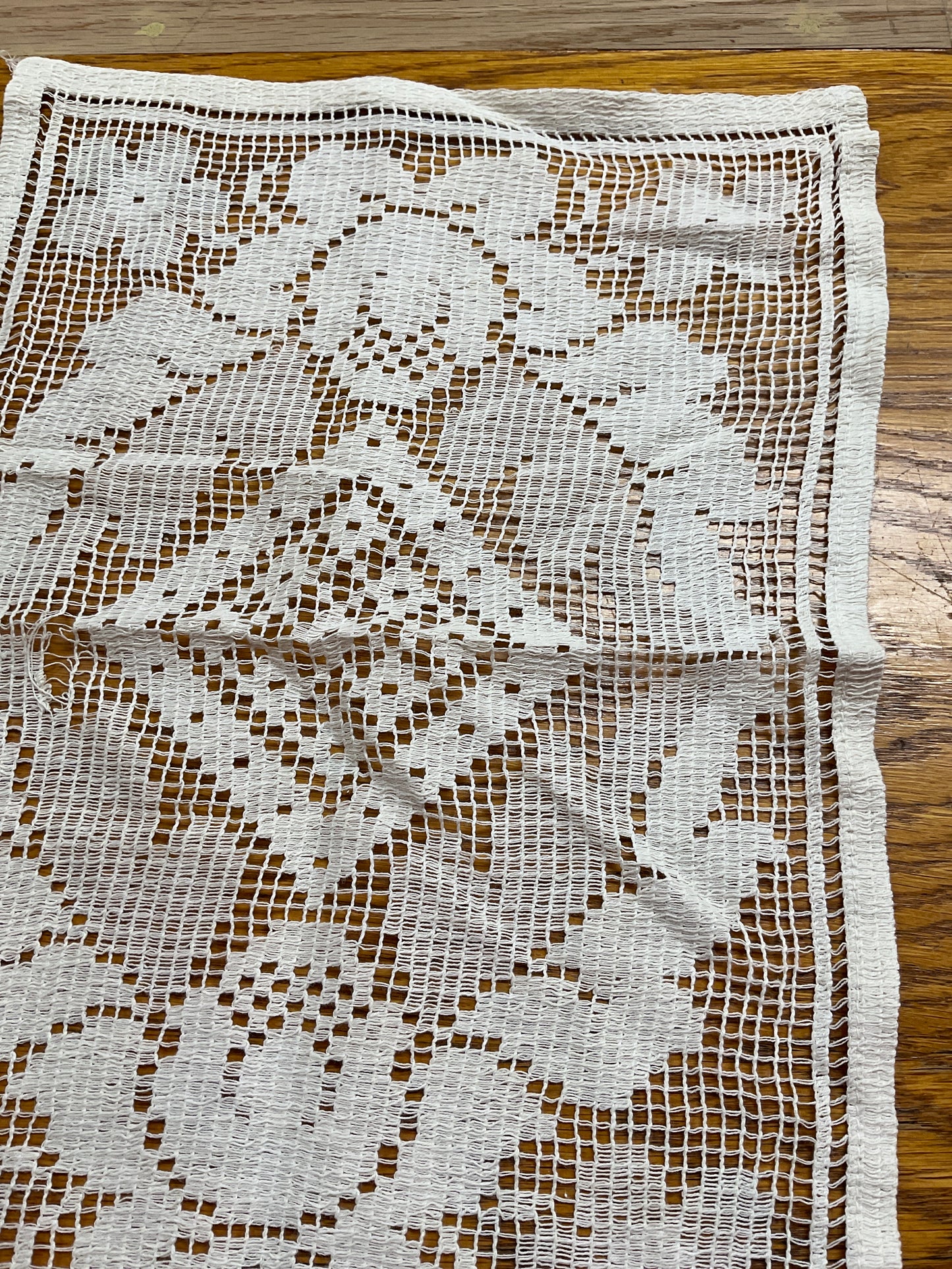 Filet Crotched Tray Cloth 15” x 11”