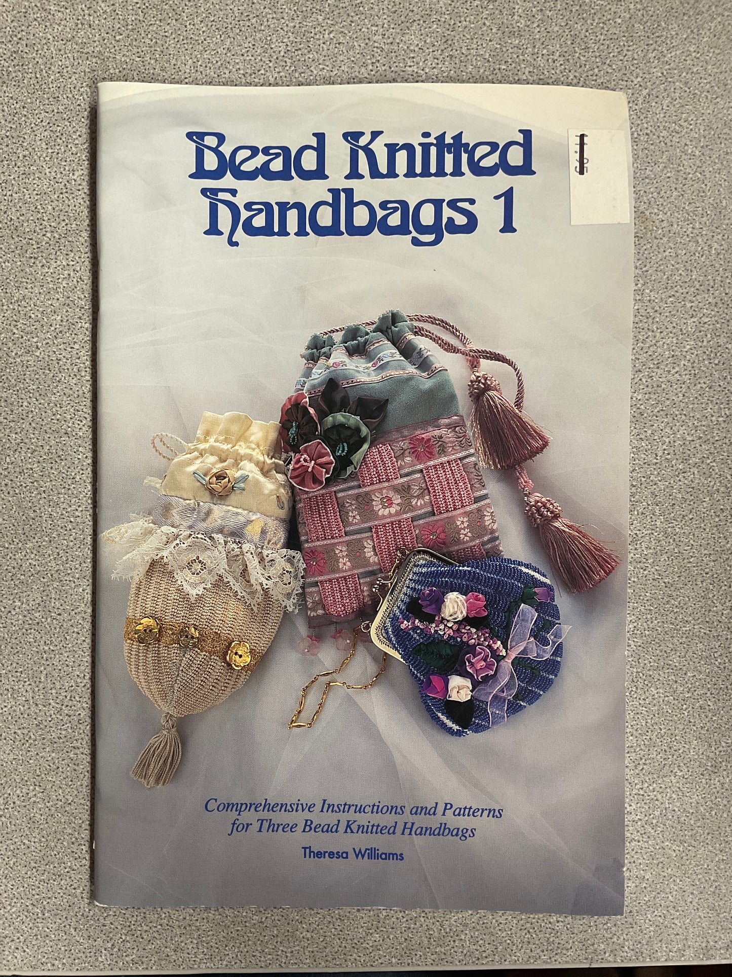 Bead Knitted Bags 1 Book