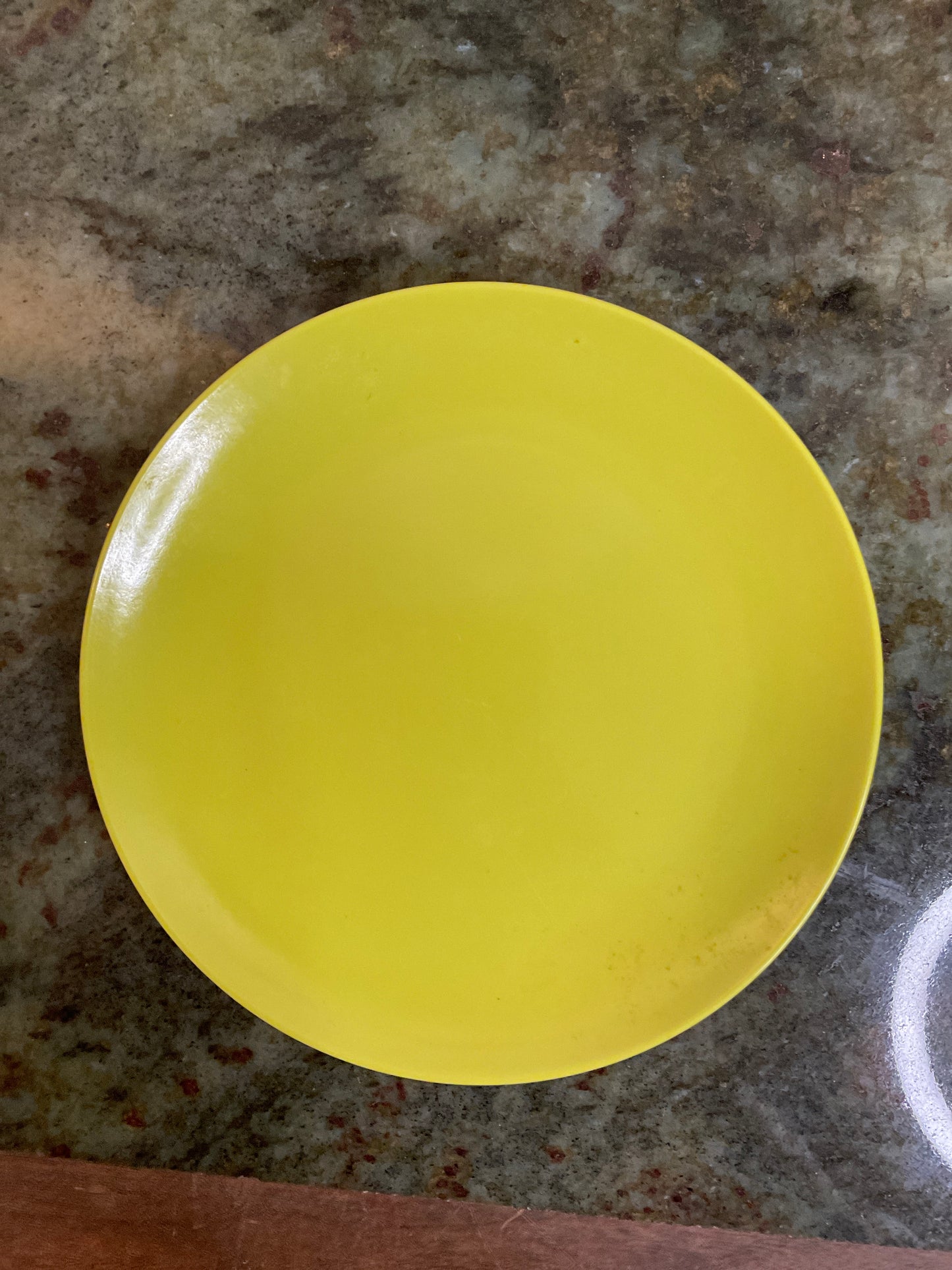 Avocado/Lime Melamine 5.75” Small Plate