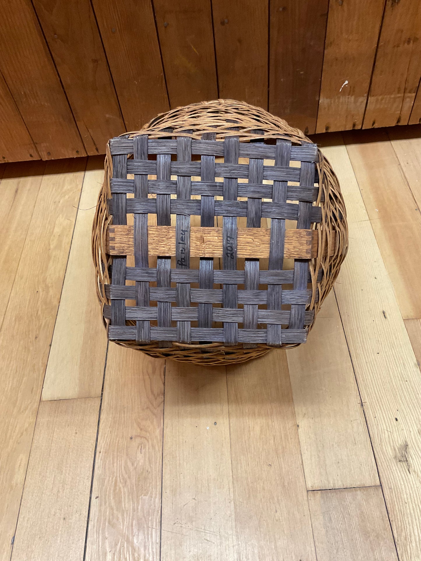 Williamsburg Basket- Hand Woven in Iowa