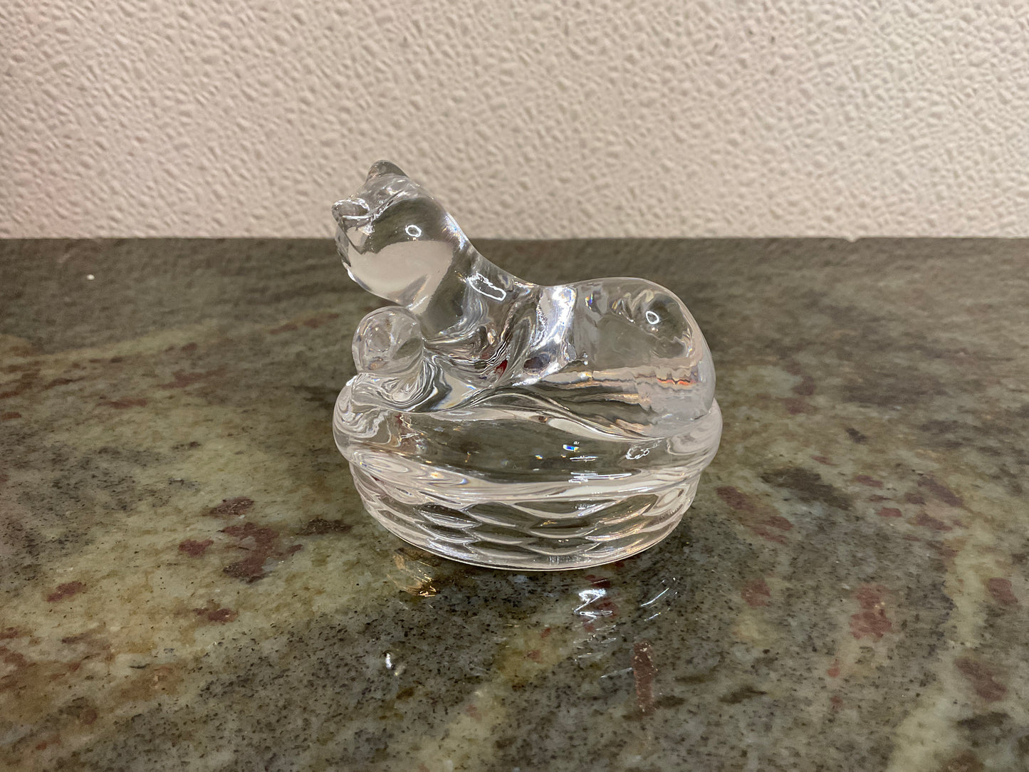 Vintage Avon Crystal Cat/Basket/Ball