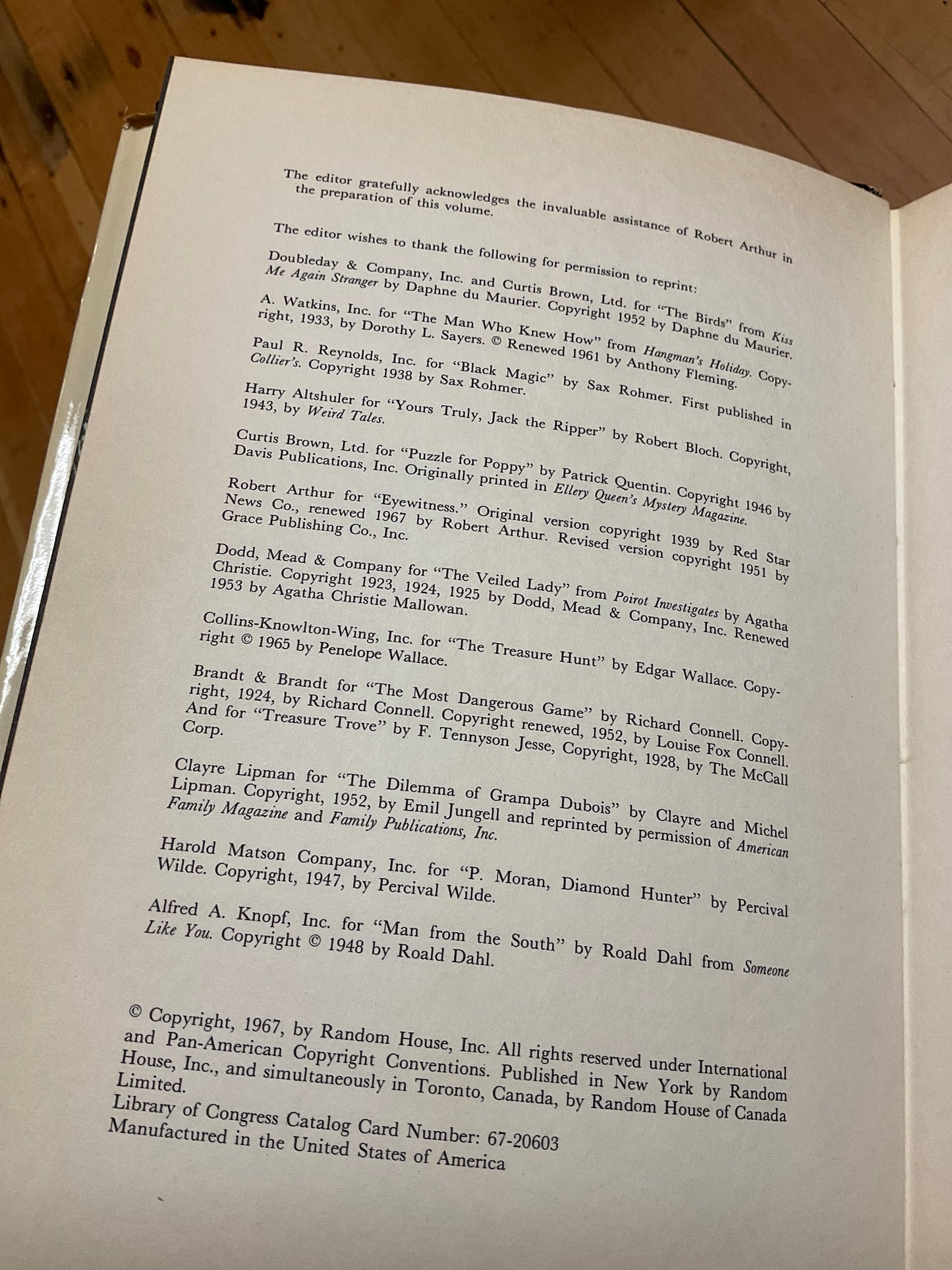 Book Spellbinders in Suspense 1967