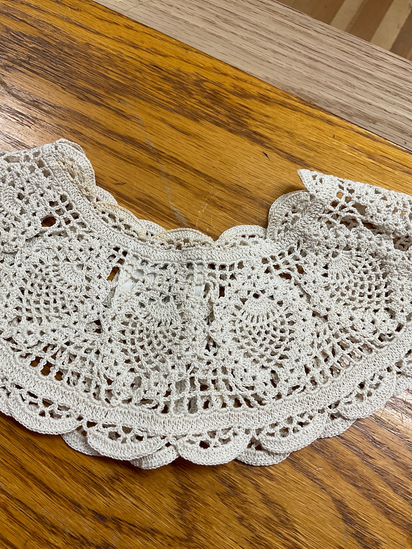 Peking Handcrafted Crocheted Collar