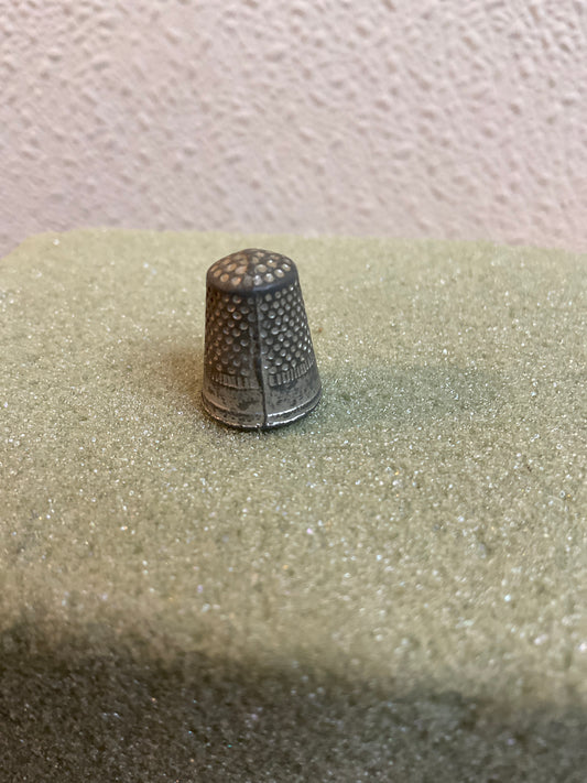 Monopoly Thimble
