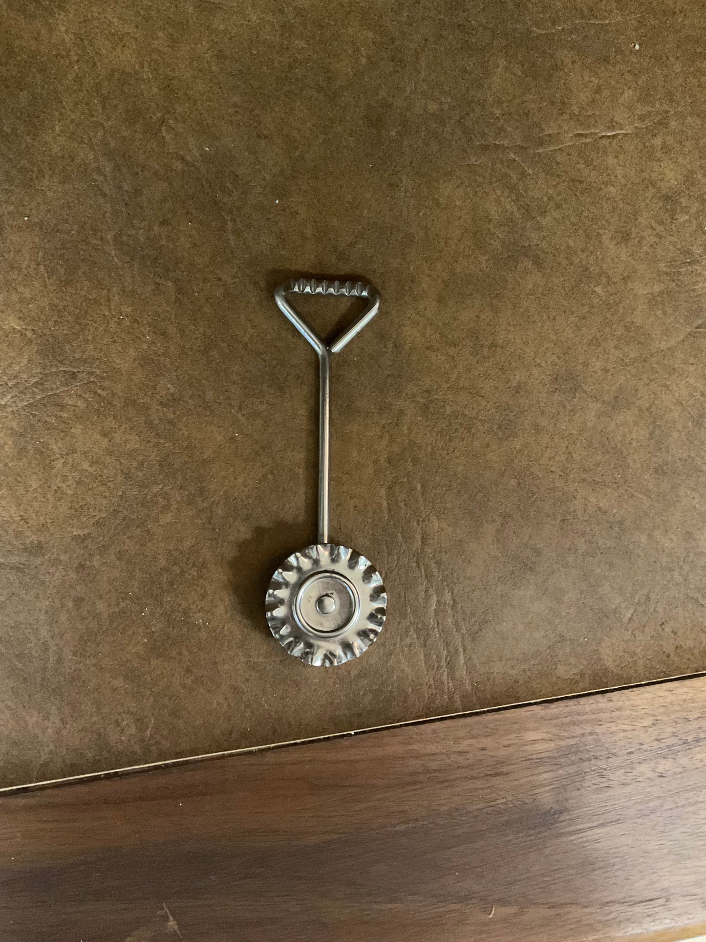 Pastry Crimper