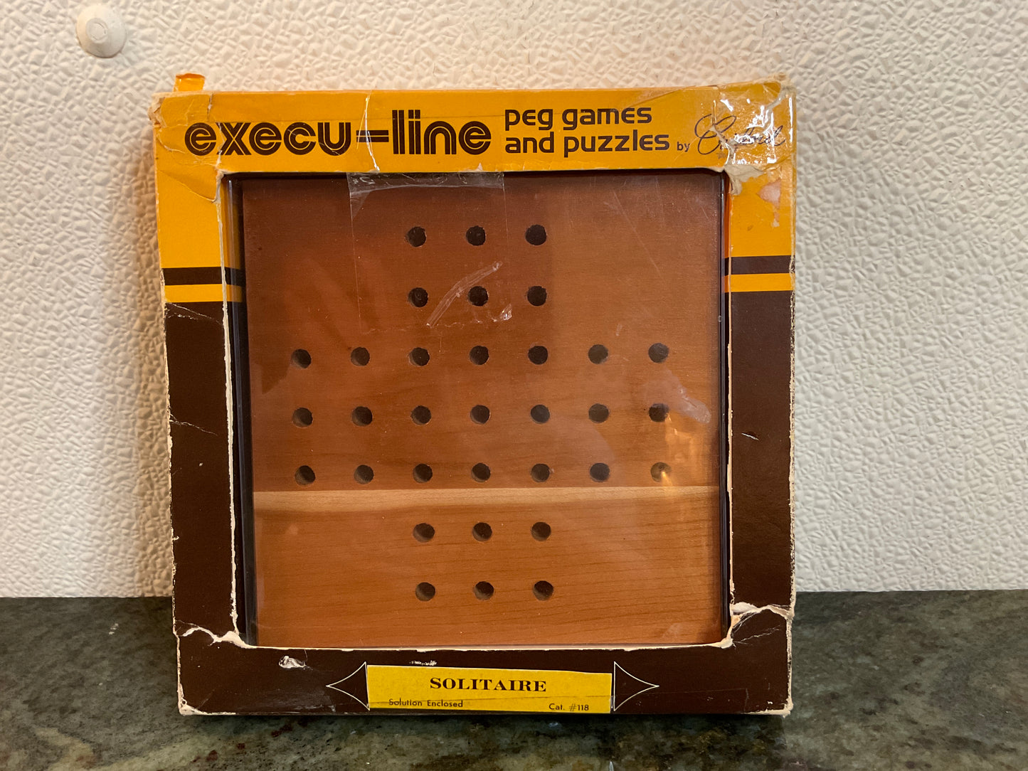 Vtg Crestline Solitaire Peg Game/Puzzle