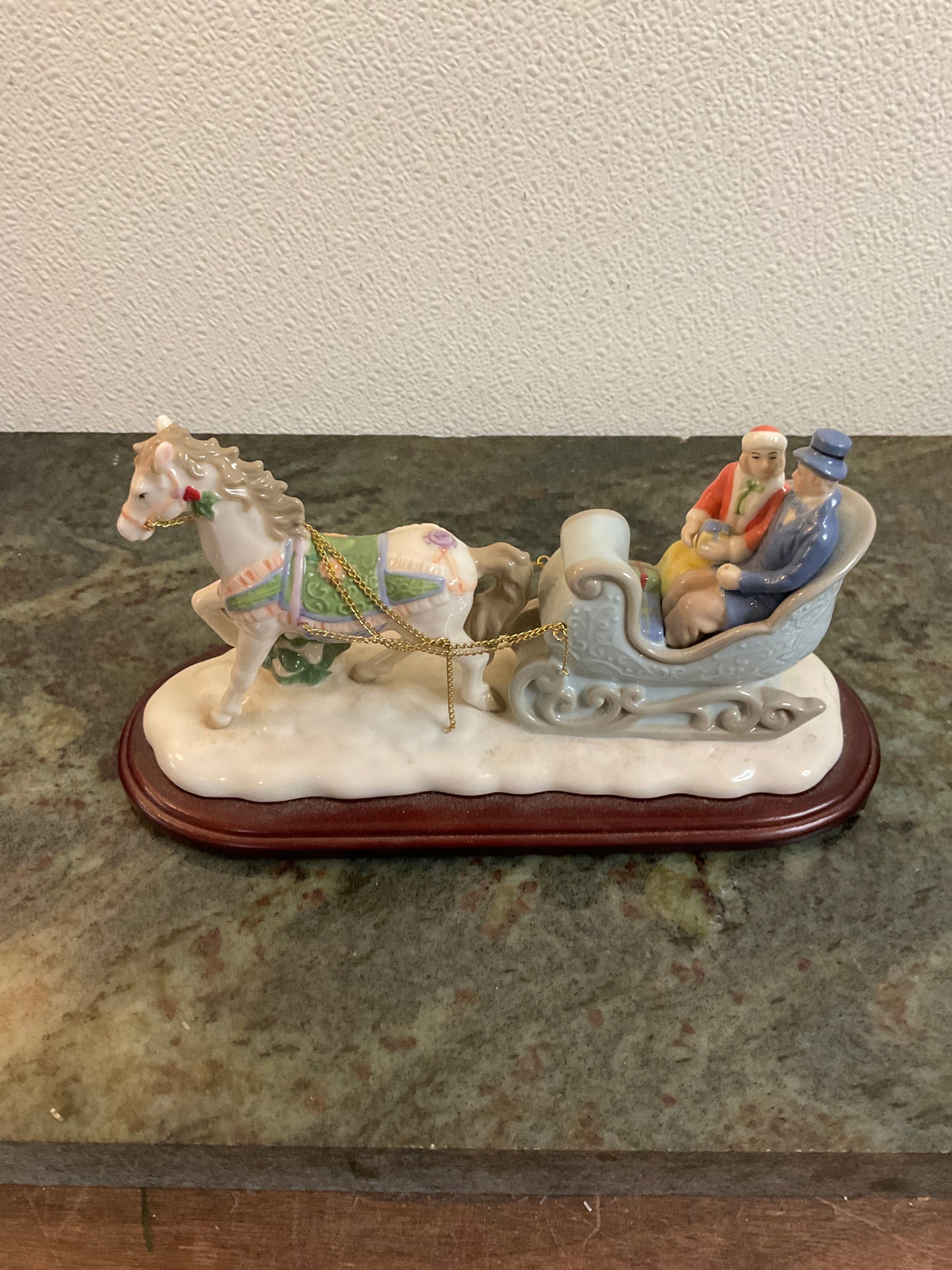 2002 Avon “Winters Sleigh Ride”