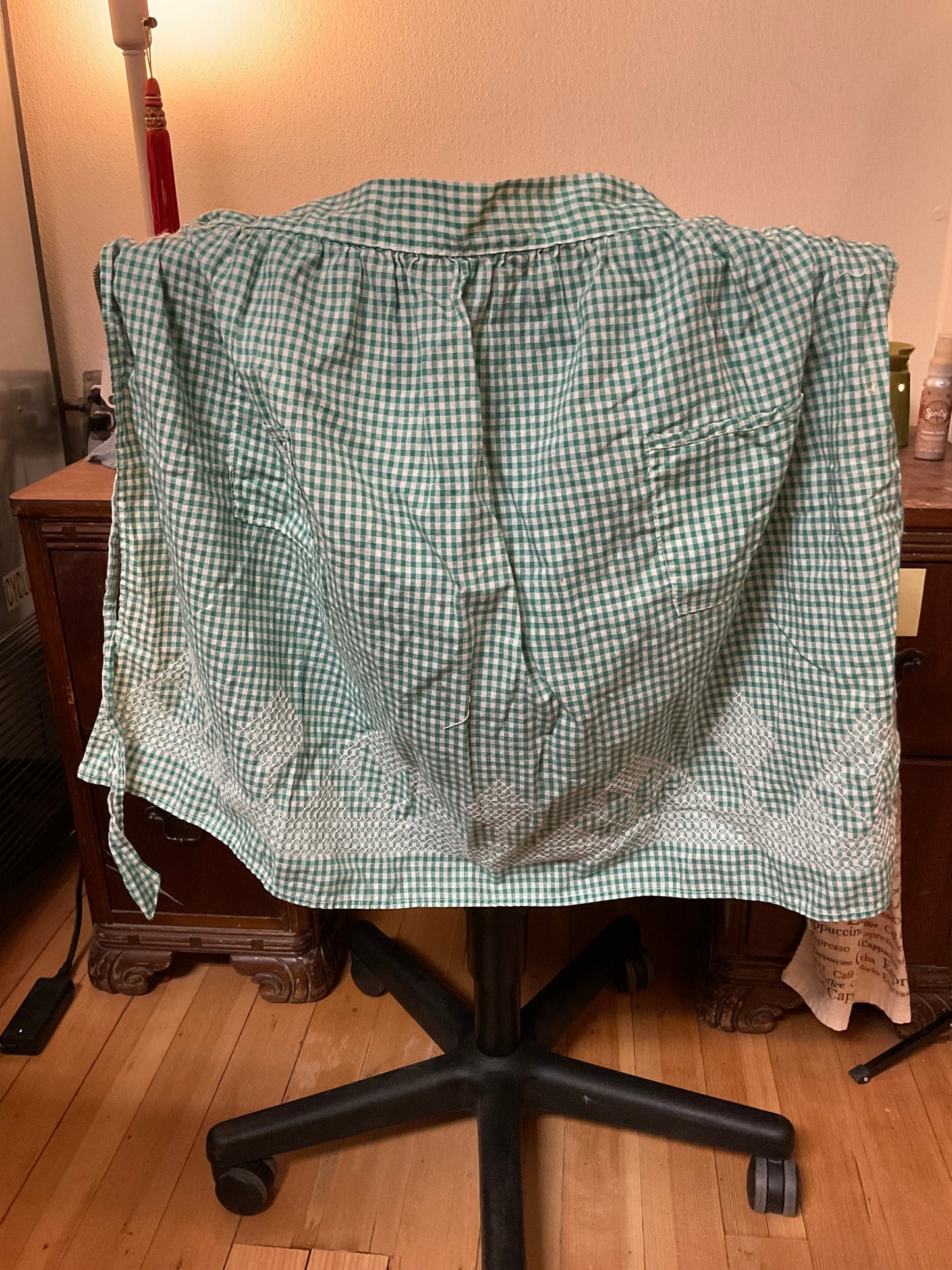 Checkered Green With Hand Stitching Waist Apron