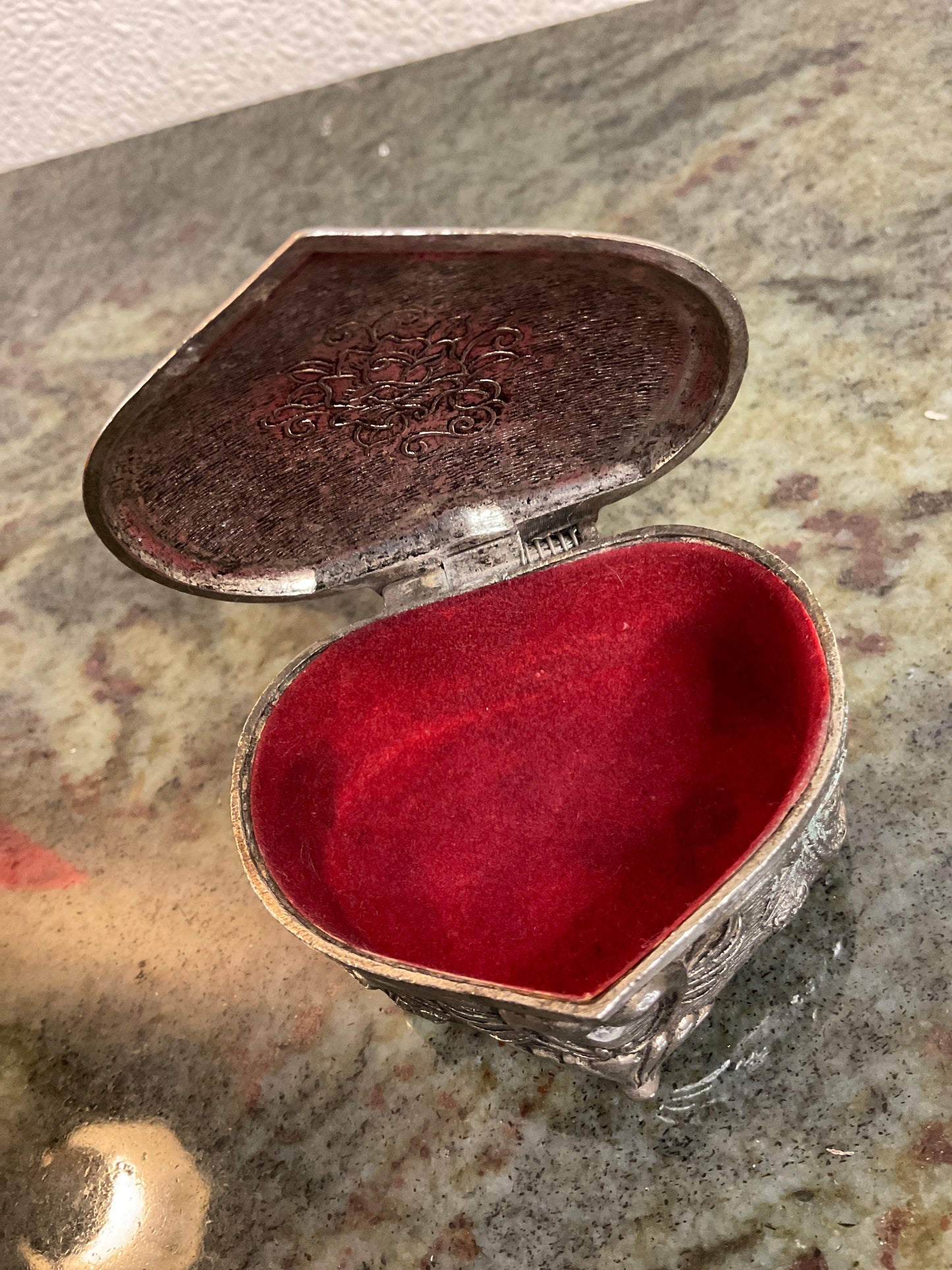 Vintage Hinged Heart Jewelry Box
