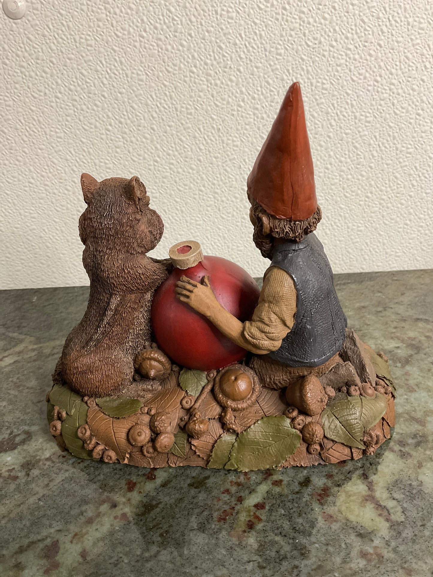 1994 Tom Clark Gnome Cairn Christmas Figurine