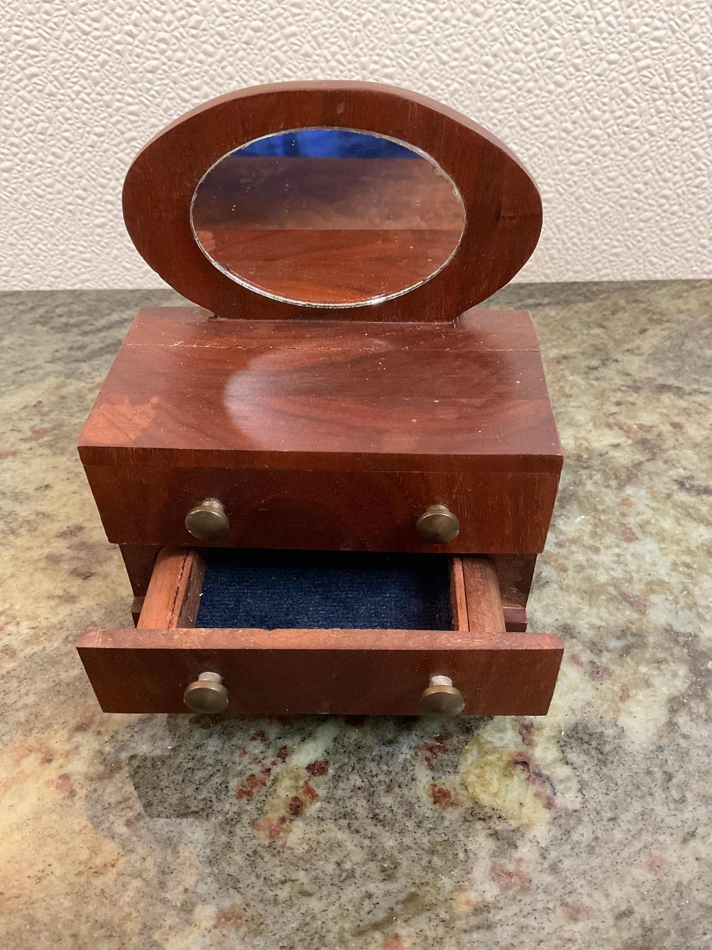 Vintage mini Ring holder/ Jewelry Holder