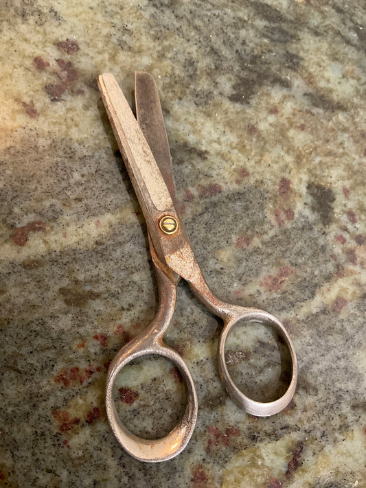 Vintage Round Nose Scissors