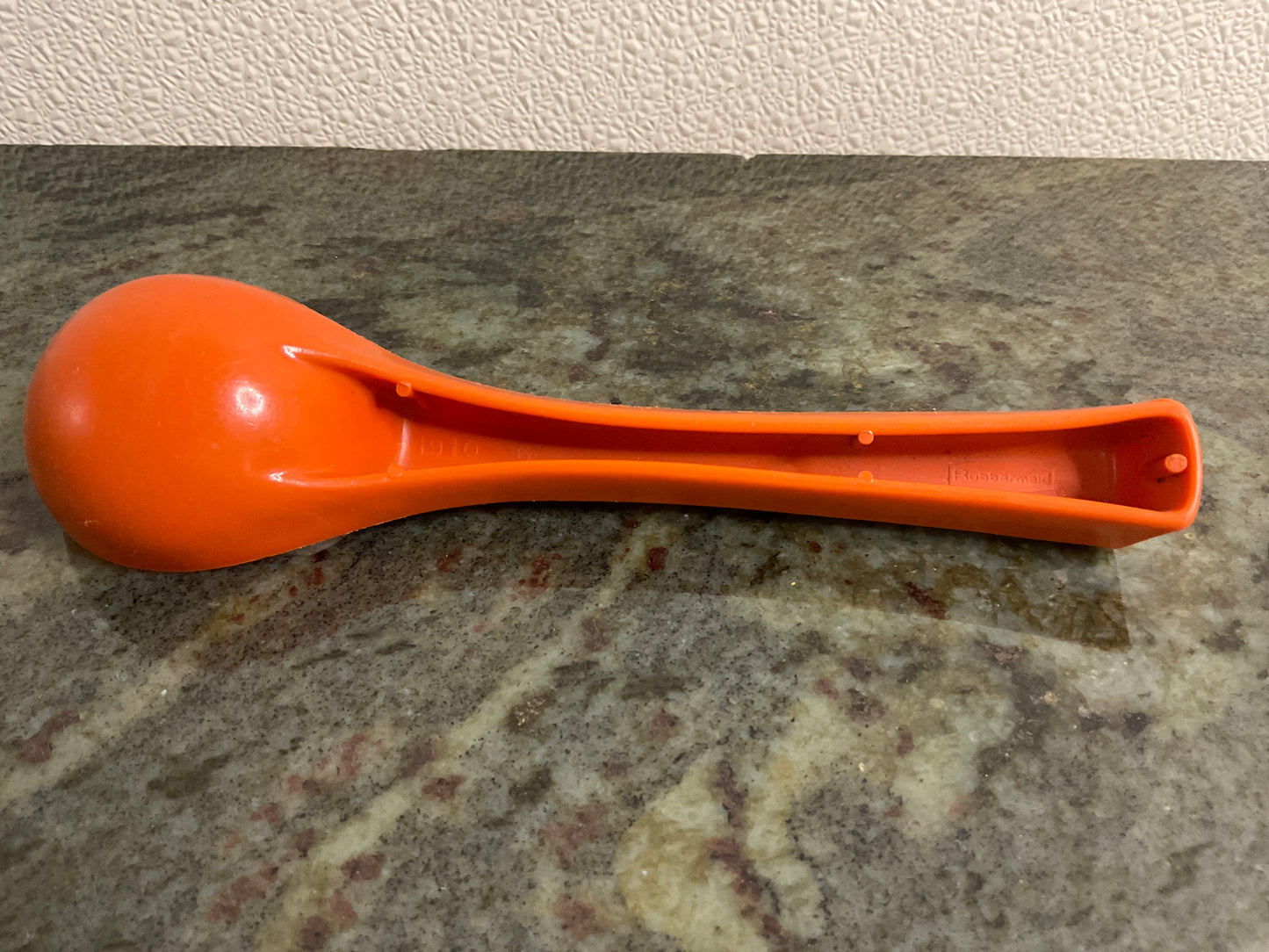 Vintage Rubbermaid Ice Cream Scoop