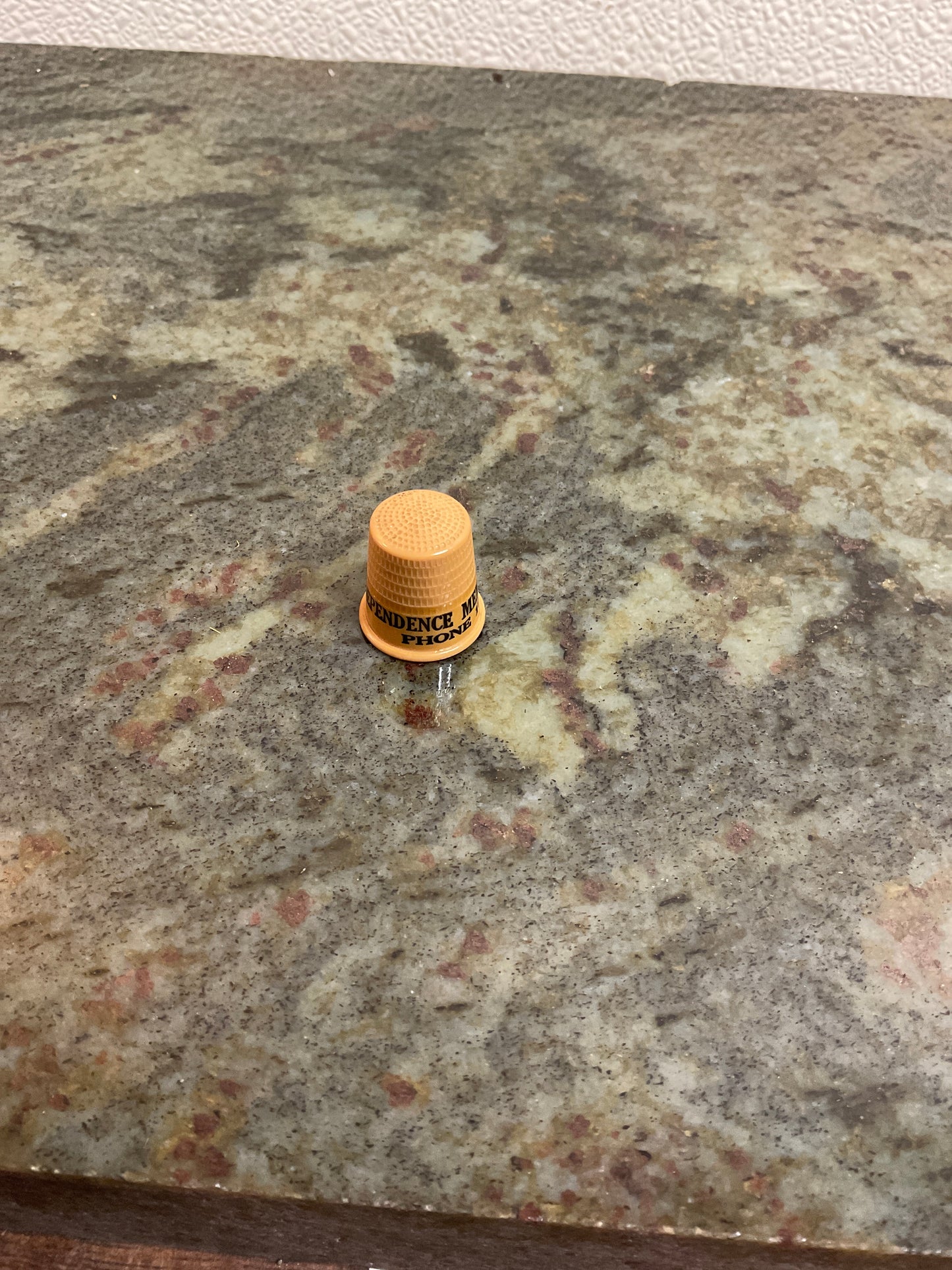 Vintage Independence Memorial Co. Plastic Thimble
