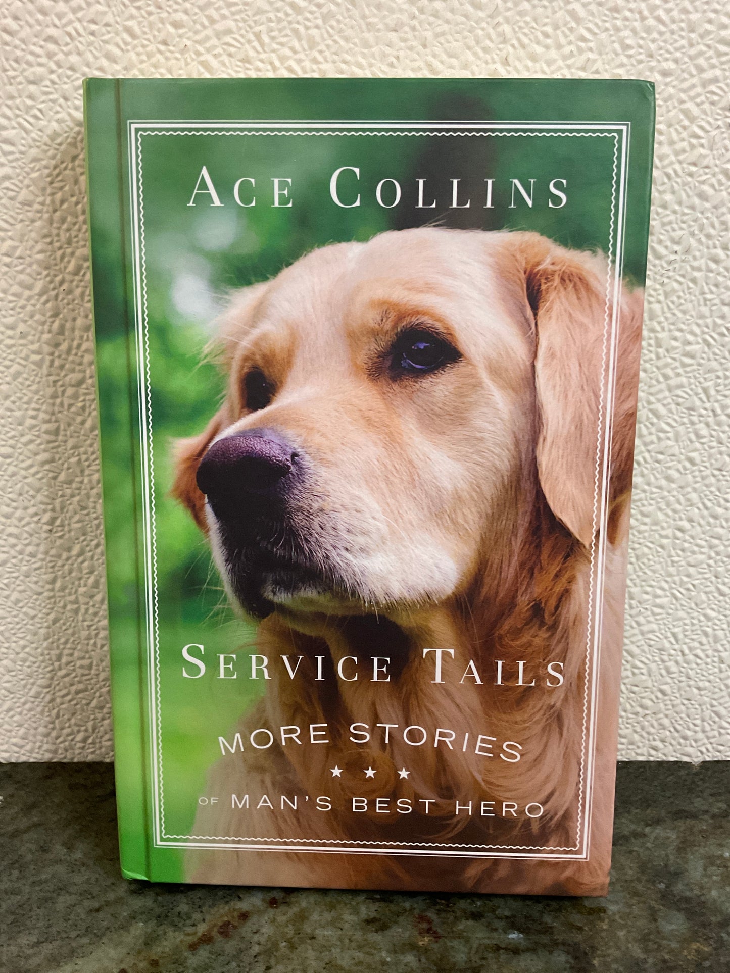 Book ‘Service Tails’ Large Print 2016