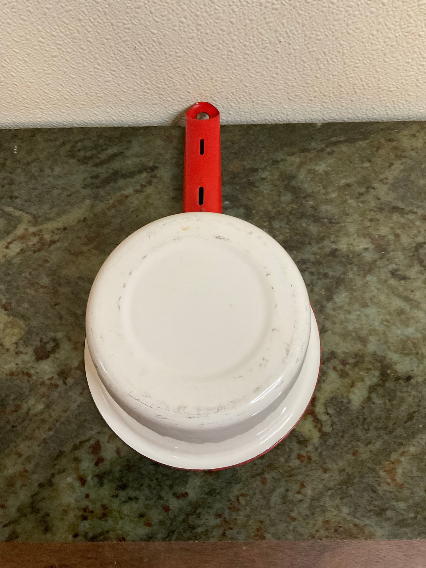Vintage Enamelware Saucepan Medium