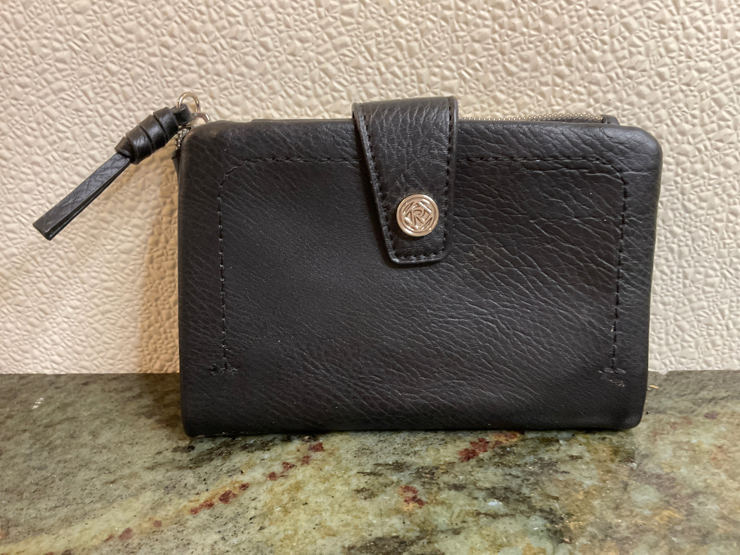 Relic Women’s Wallet with zip coin pocket