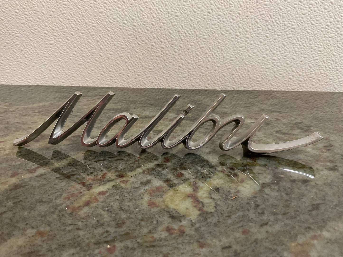 Vtg Chevy Malibu Emblem