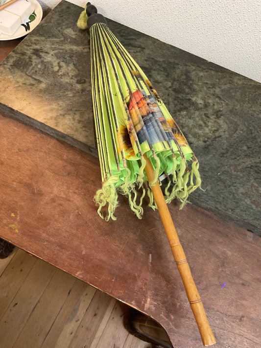 Vintage Asian Paraso