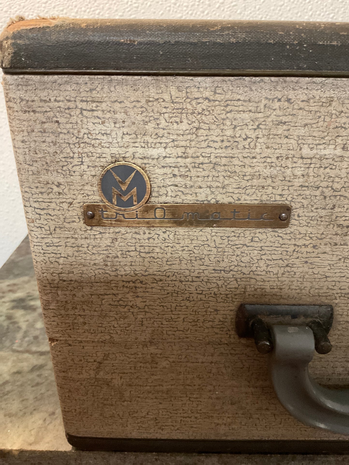 V M Tri-O-Matic Record Player Model 990B