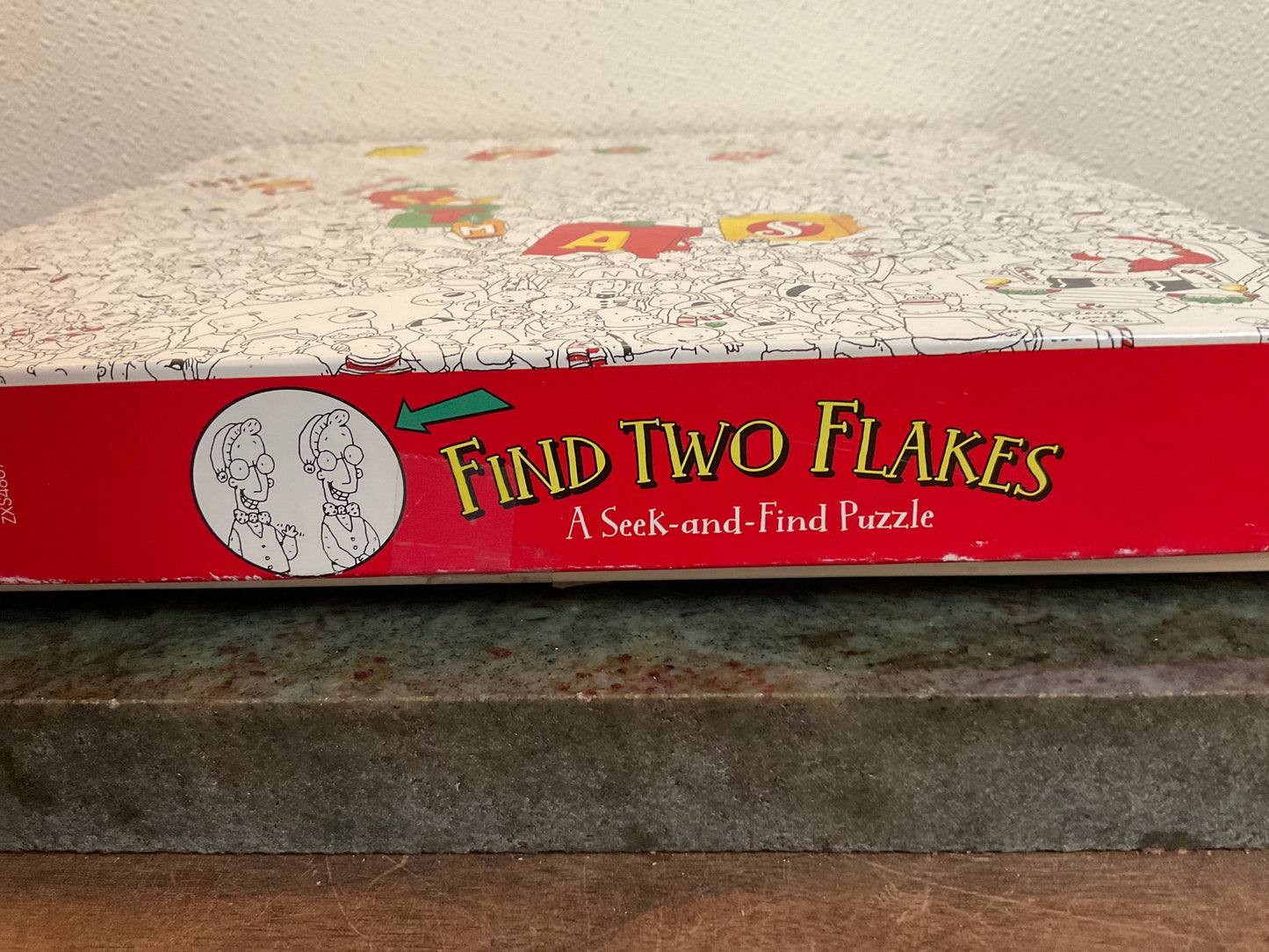 500 Piece Puzzle Find Two Flakes