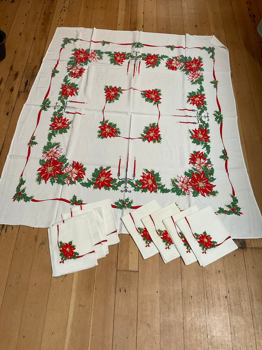Poinsettia Tablecloth And 8 Matching Cloth Napkins