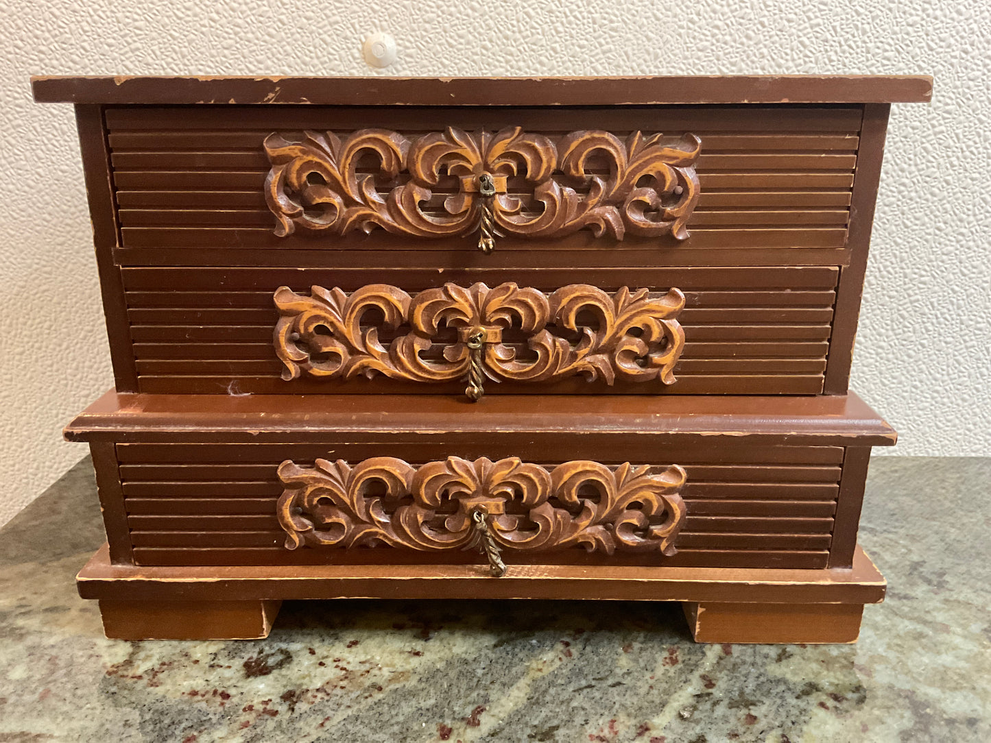 Vintage Musical Jewelry Box