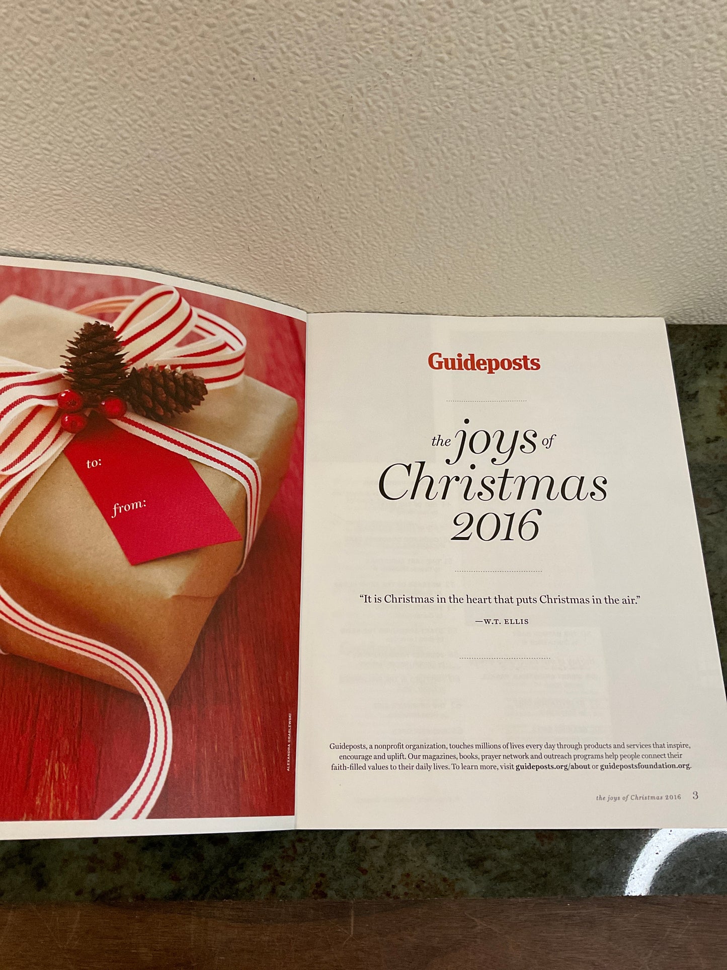 Guideposts Christmas Magazines