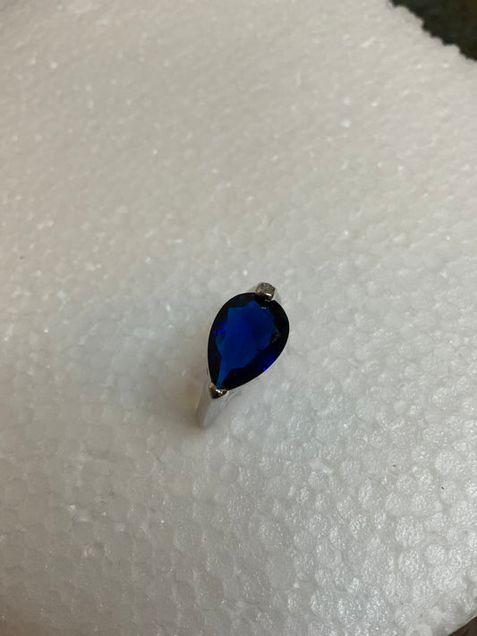 Silvertone Deep Blue Gem Ring