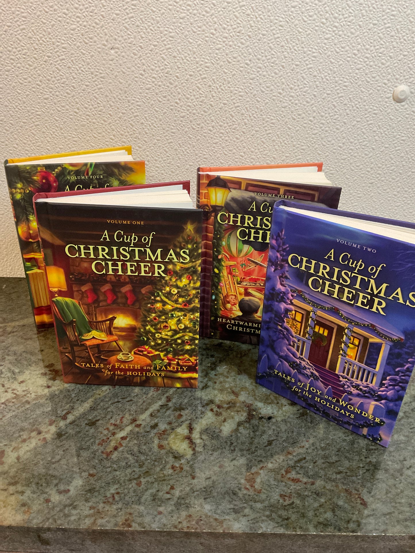 Books: A Cup of Christmas Cheer