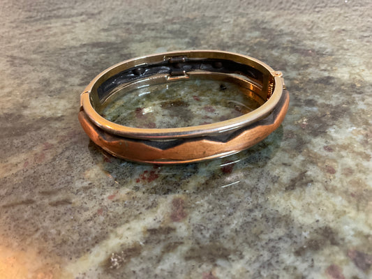 Vintage Copper Waved Gold Tone Bracelet