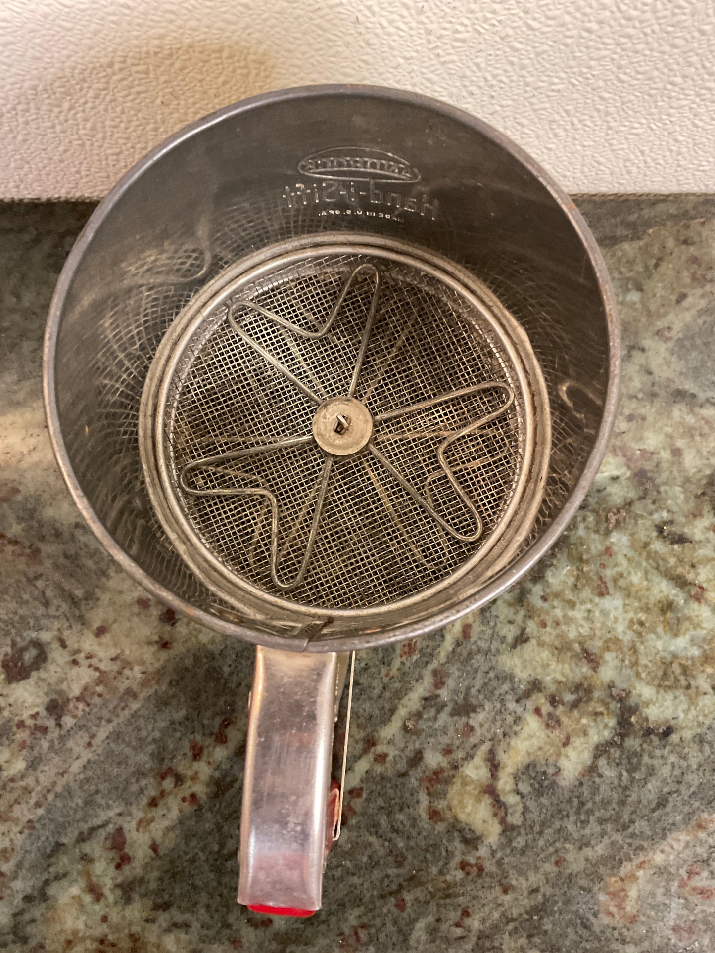 Vintage Androck Hand-I-Siff Flour Sifter