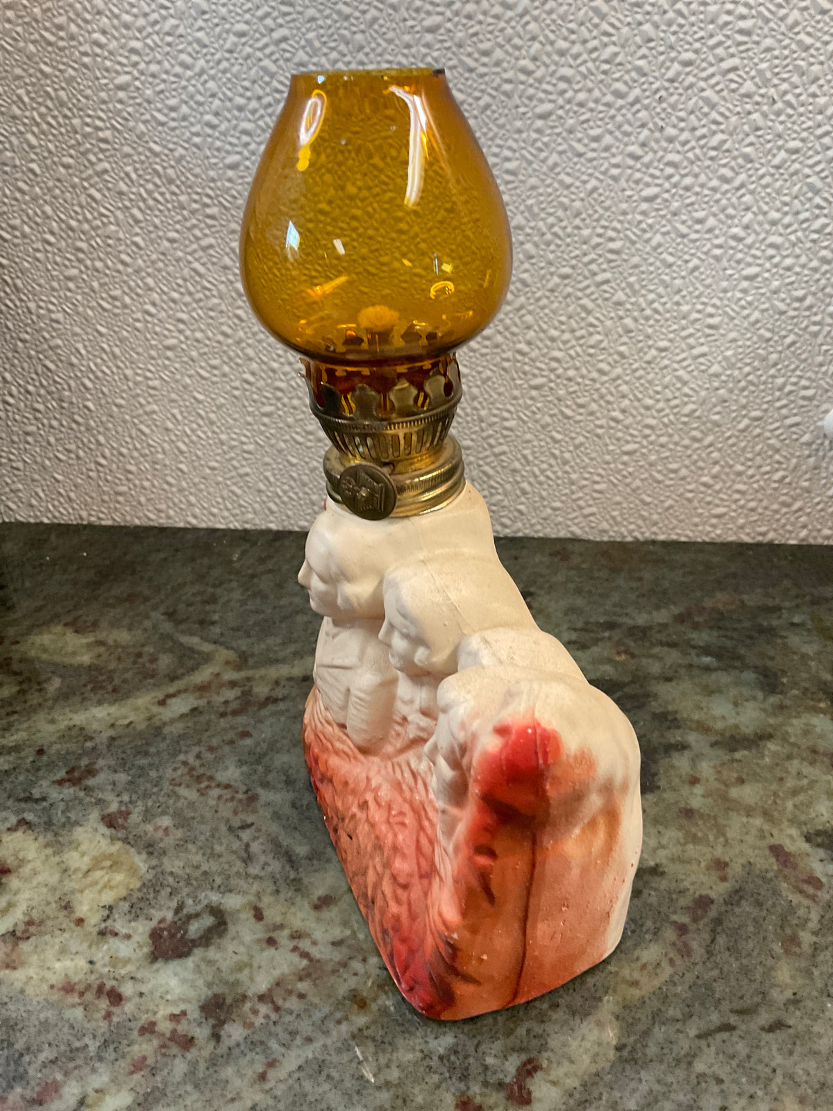 Mount Rushmore Souvenir Oil Lamp