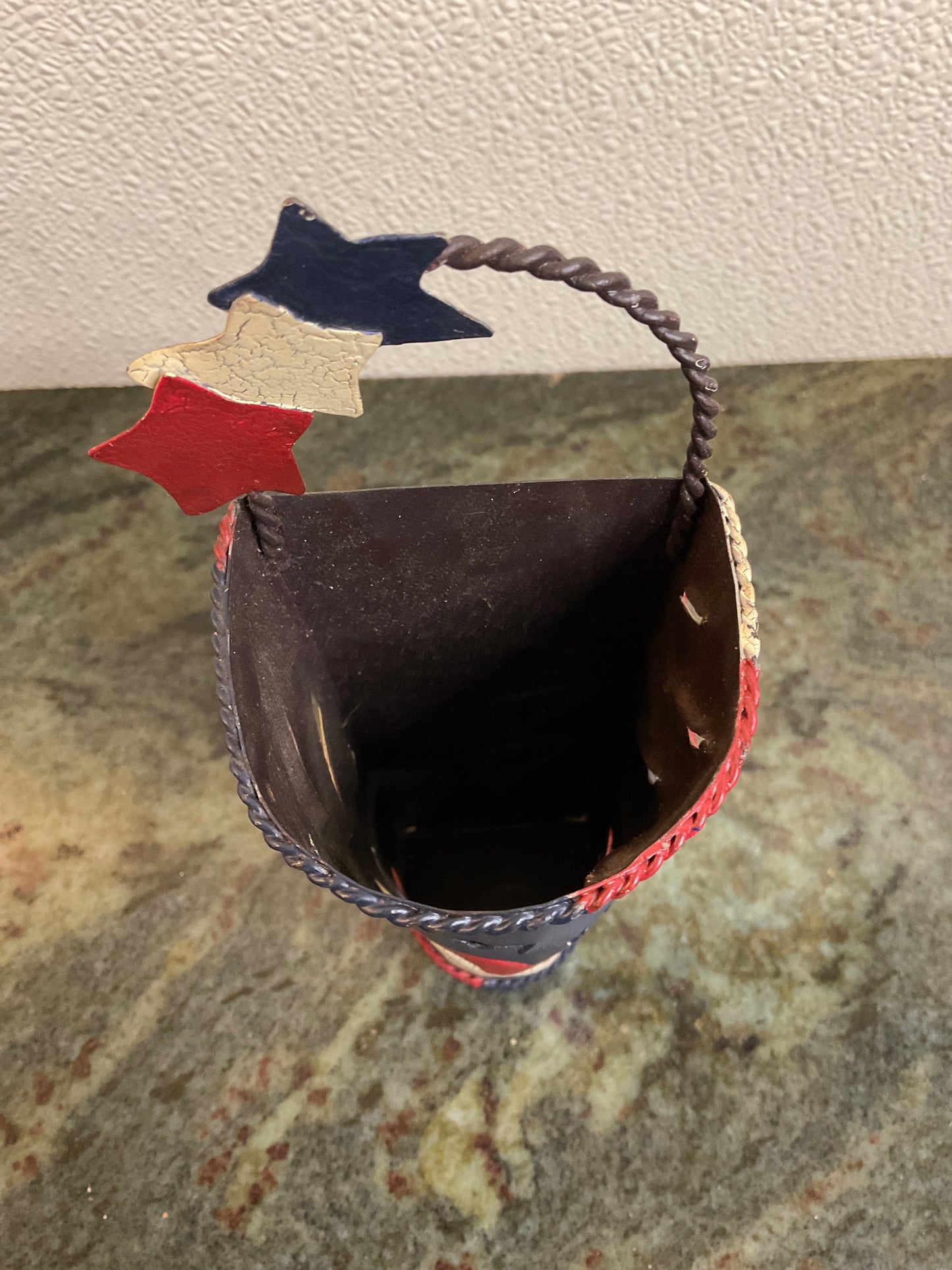 Americana Metal Wall Holder
