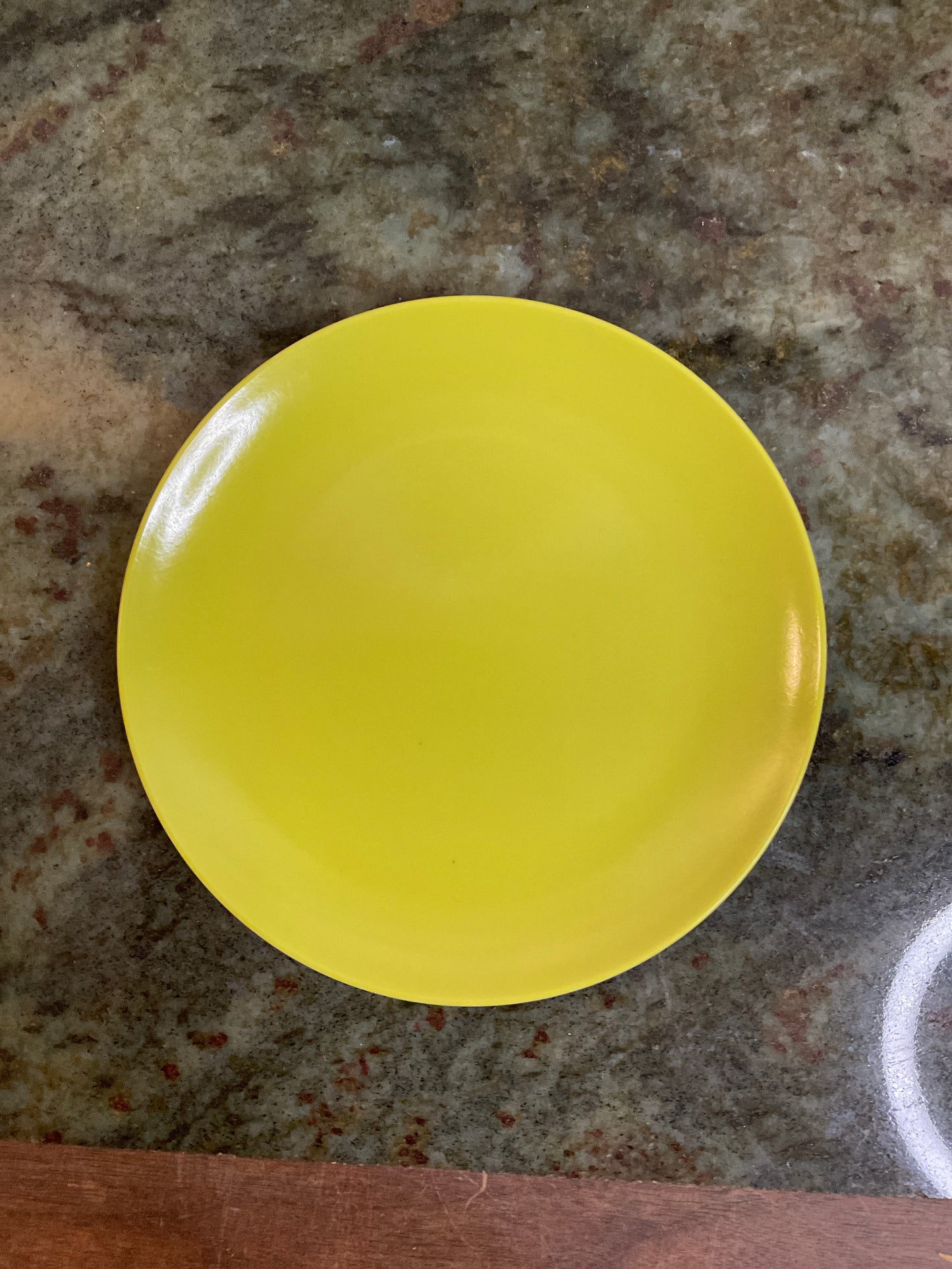 Avocado/Lime Melamine 5.75” Small Plate
