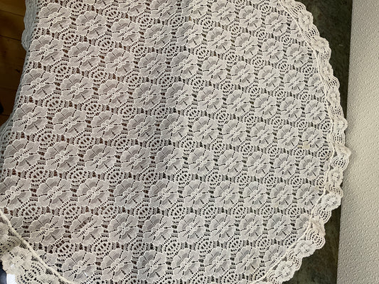 Vintage Lace table top Doily