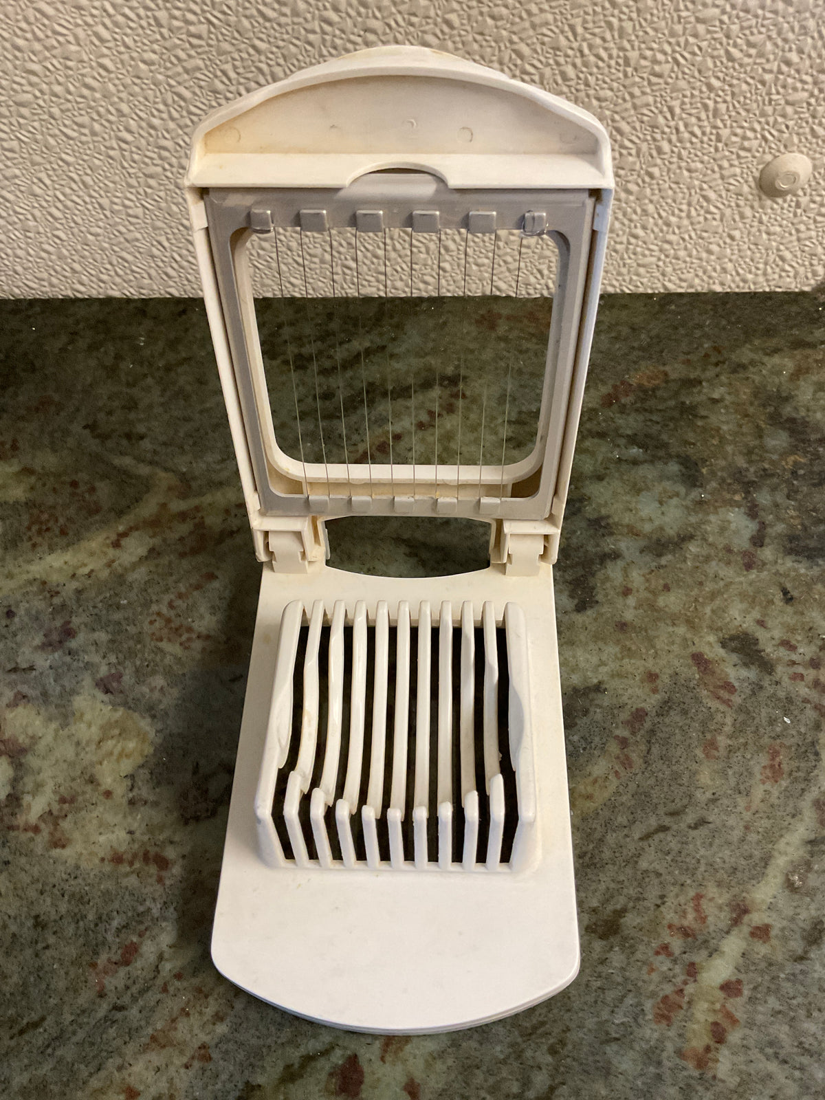Pampered Chef Egg Slicer