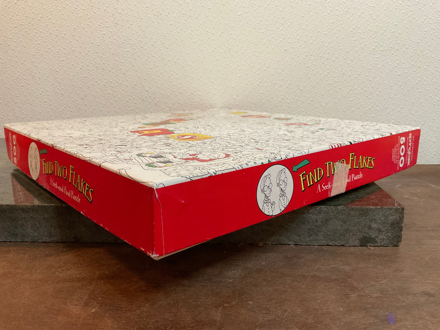 500 Piece Puzzle Find Two Flakes