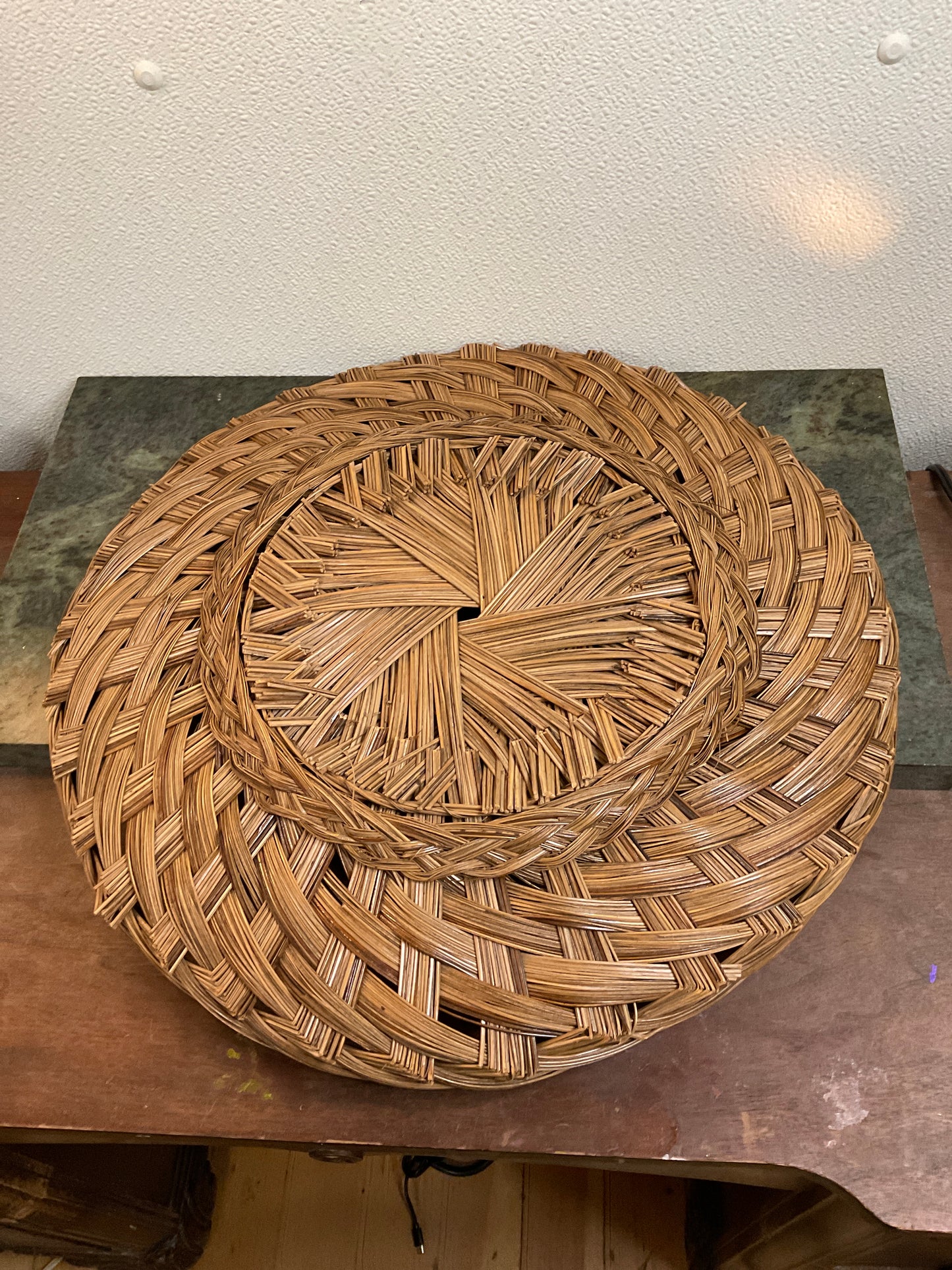 Vtg 17.5” Aluminum Tray w/Wicker Holder
