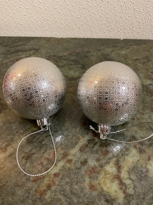 Silver Round Ball Ornaments