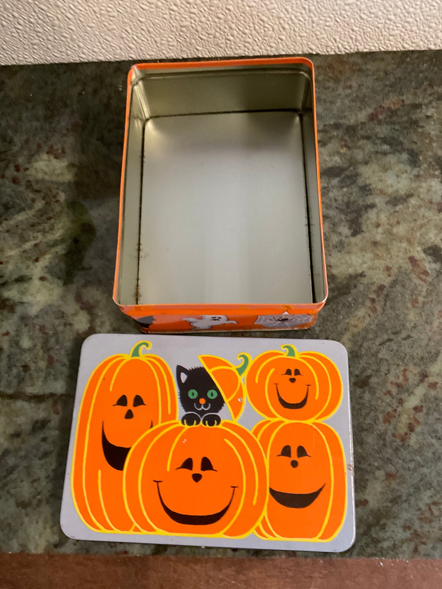 Halloween Tin