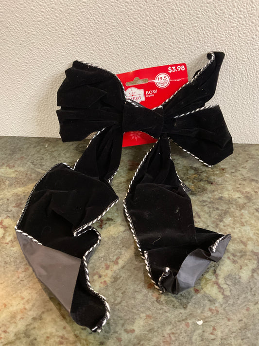 Holiday Time Black Bow