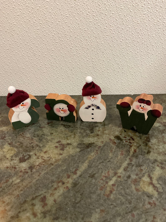 “SNOW” Wood Snowman Decor