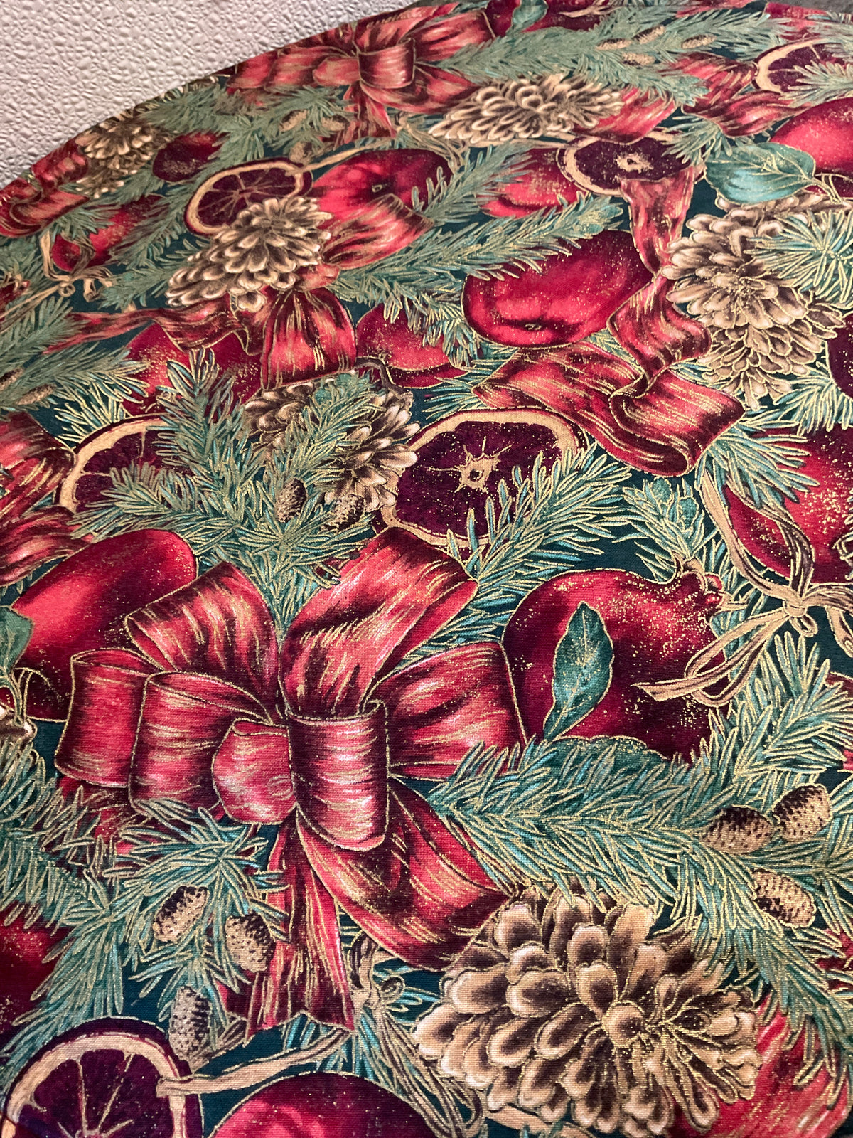 Round Holiday Fabric Mat